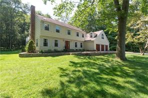 221 Rolling Hills Drive, Fairfield