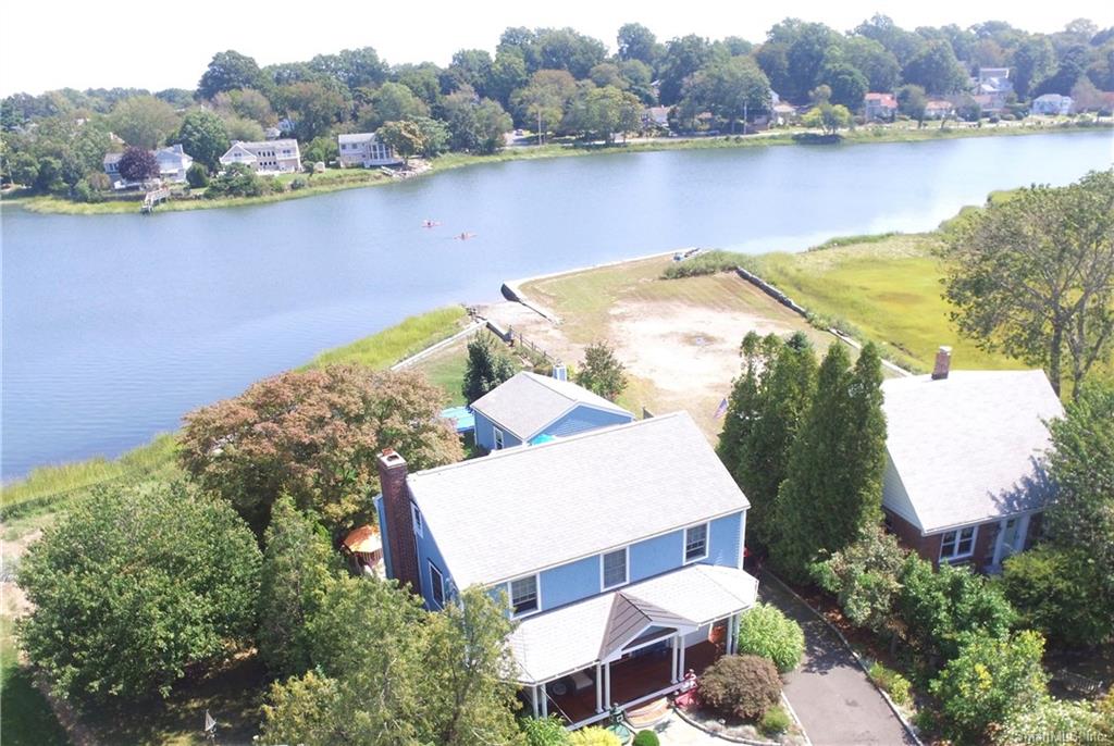 233 Riverside Drive, Fairfield