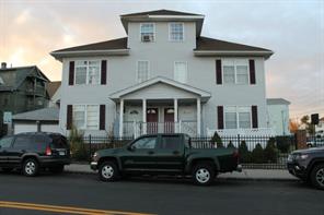 279 Waterview Avenue, Bridgeport