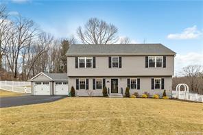 4 Laurie Road, Trumbull