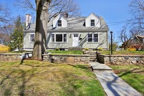 636 Robin Lane, Stratford