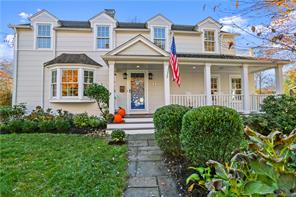 7 Quaker Lane, Fairfield