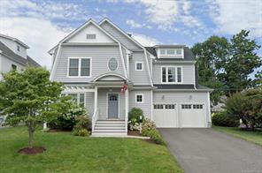 824 Riverside Dr, Fairfield