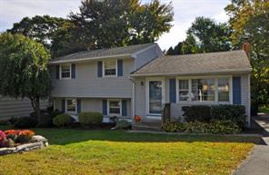83 Pepperidge Circle, Fairfield