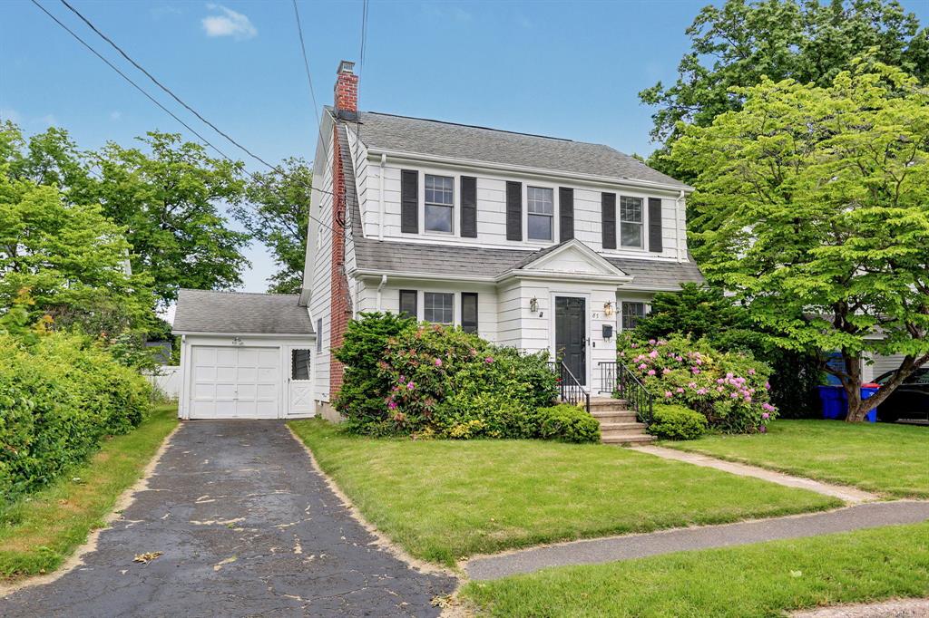 85 Eastlawn Street, Fairfield